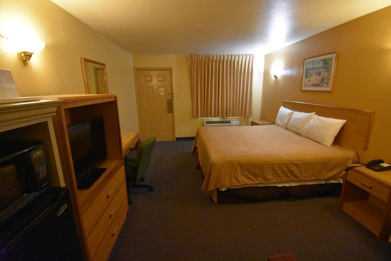 Americas Best Value Inn San Antonio/Lackland AFB Exterior foto